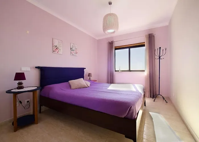 Apartment Palmira, 2 Bedrooms, Alvor. Fabulous Views!