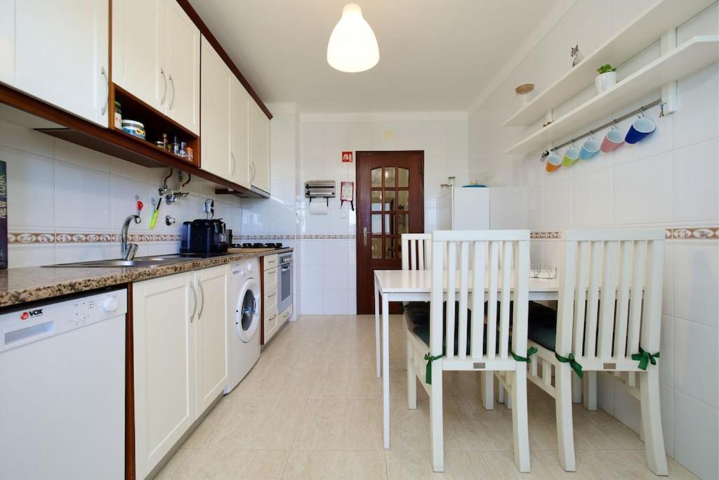 Apartment Palmira, 2 Bedrooms, Alvor. Fabulous Views! Alvor