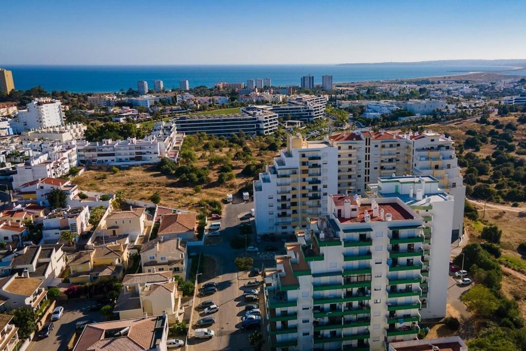 Palmira, 2 Bedrooms, Alvor. Fabulous Views! Apartment *